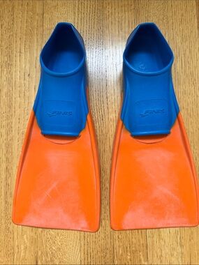 FINIS Long Floating Swim Training Fins for Kids